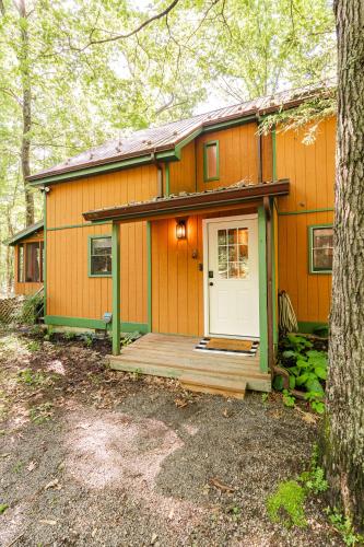 Exterior view, Redbird Haven in Berkeley Springs (WV)
