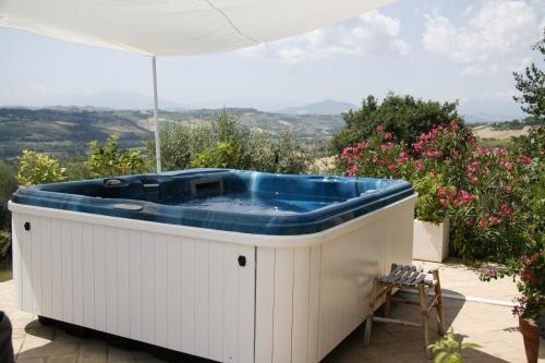 Pezsgőfürdő, B&B Vento di Rose in Monterubbiano