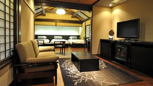 Quadruple Bed Room