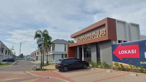 Piscine,  avec 1&nbsp;chambre(s) de 5.1&nbsp;m² et 1&nbsp;salle(s) de bains privée(s) à Cikupa ( KOSTAYCATION FRONT OF KAMPUS ESA UNGGUL TANGERANG) in Tangerang