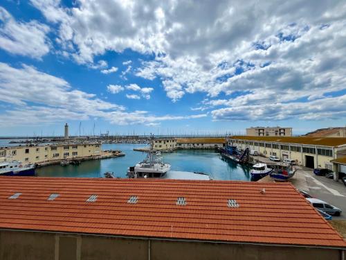Appartement T2 à Sète - Parking - Climatisation - FR-1-338-610