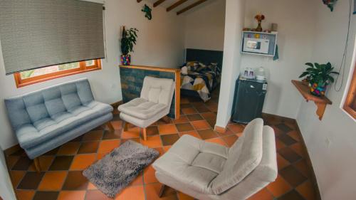Double Room with Private Bathroom image 4