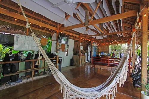 Instalaciones, Apartamento de 40 m² en General Luna, con 2 habitación(es) y 1 baño(s) privado(s) (Ozen Freediving Hostel) in Siargao