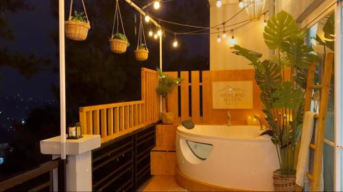 Cityview Home with Outdoor Jacuzzi – khách sạn tại Irisan