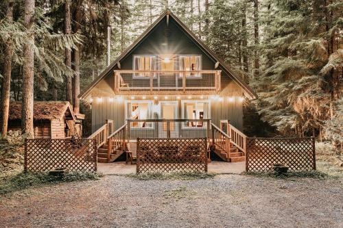 Snowline Cabin 49 - Hot Tub - Wifi - Fireplace