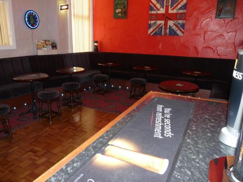 Hilbre Hotel - image 11