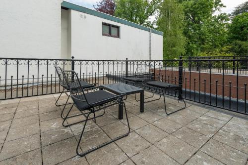 Instalaciones, New Xl Prestige Home With Balconies in Roosendaal