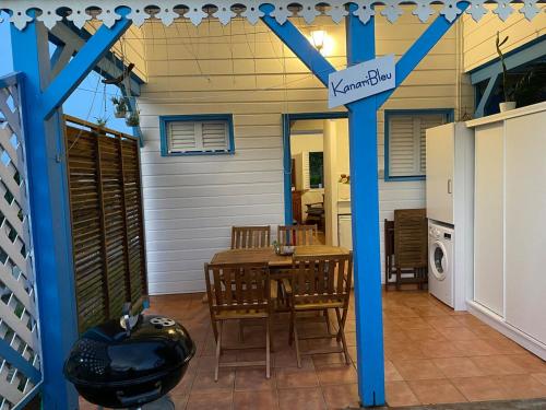 Bungalow Kanaribleu - Location saisonnière - Sainte-Anne