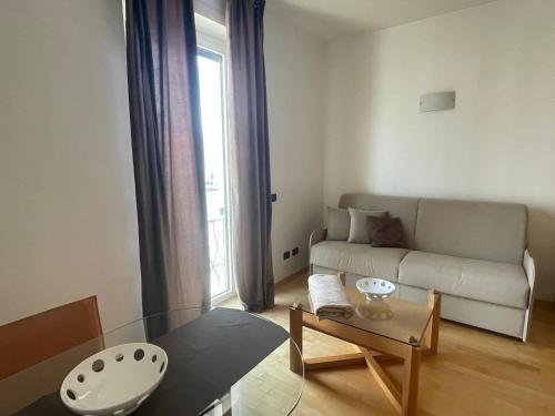 One-Bedroom Apartment image 10