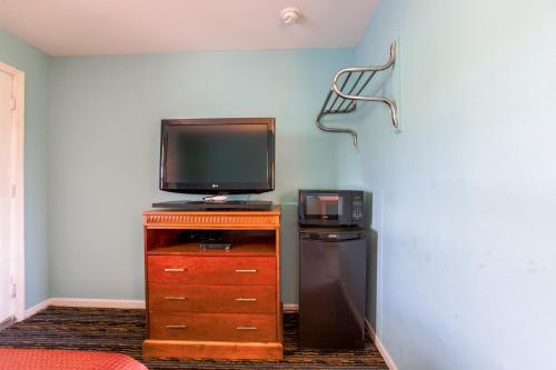 Relax Inn in Natural Bridge - image 10