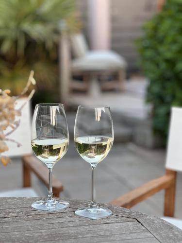 Erkély/terasz, 4 person Bungalow at beach, sea, dunes, lake, forestside in Noordwijkerhout