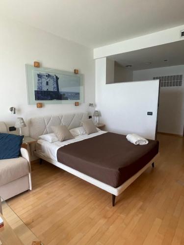Apartment with Sea View image 2