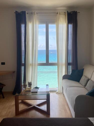 Apartment with Sea View image 1