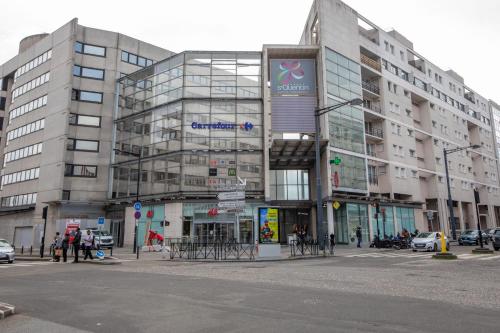 Chez moi Sympa Cozy Gare Parking privé inclu (Chez moi Sympa Cozy Gare Parking prive inclu) in 蒙提尼布列東內