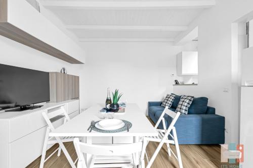 LO3 • [Navigli] Chic Apartment •, Milán