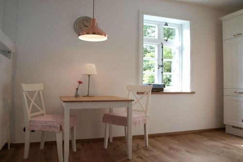 FW Alte Bauernkate "Kaminstube" in 法斯伯格