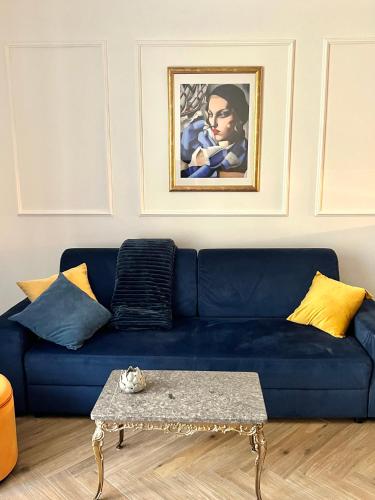 Atrium - Old Town Luxury Apartments - by Upstairs Room Type - One-Bedroom Apartment