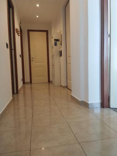 FERRY HOUSE con posto auto privato, Janov (fotografie 4)