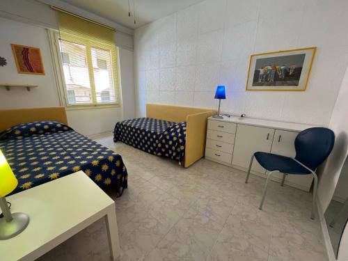 Two-Bedroom Deluxe Apartment image 10