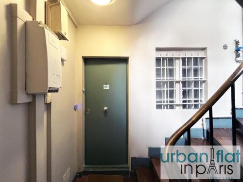 Urban Flat 161 - Luxury 4 Bedrooms Apartment - image 2