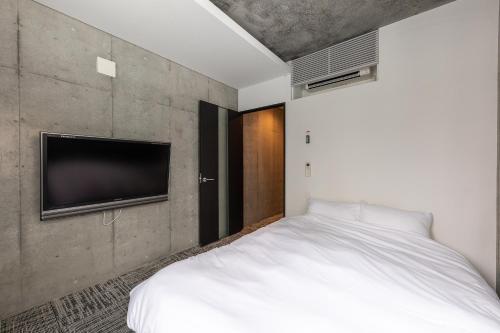 3 room in the center of Sapporo in the walking area of Odori Park toilet x 2 bathroom x 1 parking Shimizu model