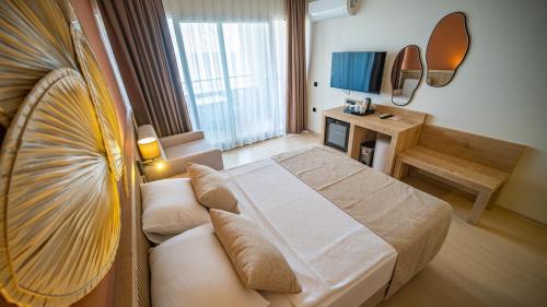 Cimen Hotel - image 2