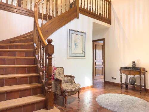 Spacious 150 sqm Home in a Natural Setting with Easy Access & Private Courtyard Parking - Balcony, Fire Pit, Ping-Pong, and Relaxing Outdoor Amenities gîte à louer Reitwiller