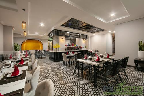 Paradise Grand Center Hanoi Hotel - 레스토랑