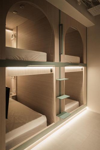Deluxe Family Room room in Jyu Capsule Hotel