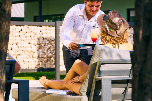 Piscina, Etosha Omusati Lodge in Outjo