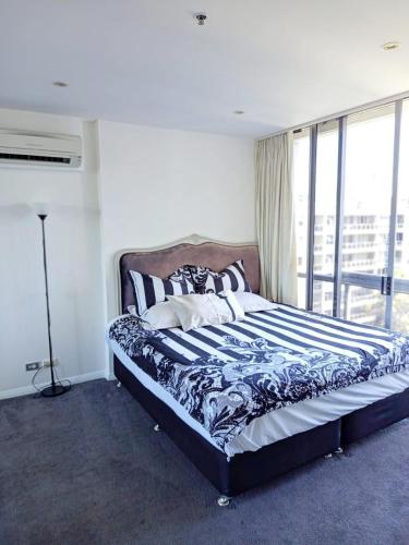 Luxury unit near to Sydney CBD and Airport 2b2b1p in Waterloo