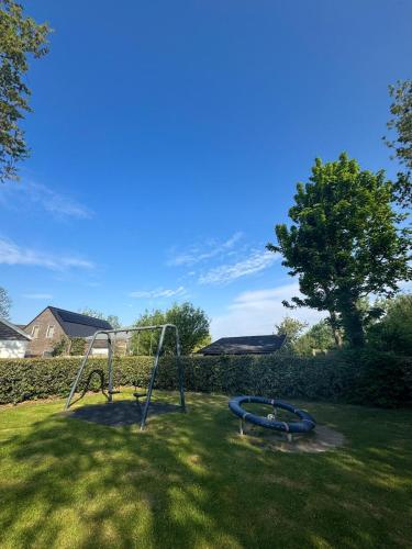Taman permainan, Holiday home in Zoutelande - 600m from the beach in Zoutelande