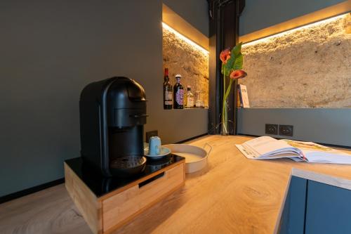 Kitchen, La grange moderne aux portes de Lyon in Vourles