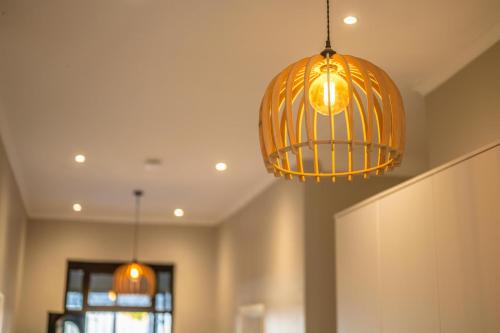Room 3 - LEO Sky Guest House, Simondium (фото 7)