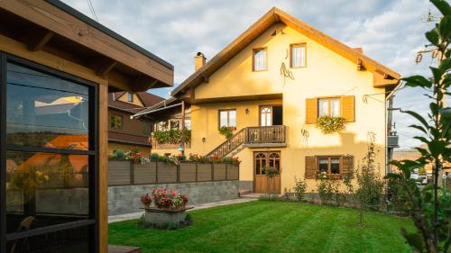 A szálláshely kívülről, Zet House in Zetelaka