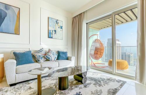 Elite LUX Holiday Homes - Beachfront 1BR Oasis Stunning Views By Elie Saab, Dubai (foto 2)