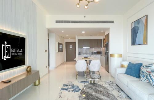 Elite LUX Holiday Homes - Beachfront 1BR Oasis Stunning Views By Elie Saab, Dubai (foto 3)
