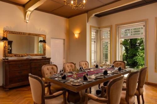 مطعم, Mount Frenion Manor by Seven Angels Kandy in كادوجاناوا