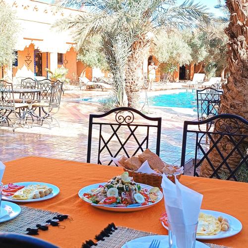 อาหารและเครื่องดื่ม, Riad Kasbah le Touareg in คซาร์ ทานามุสเต