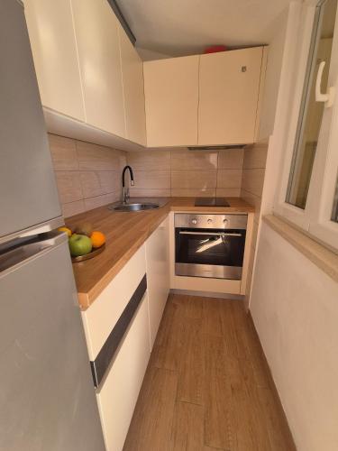 Summer Nest-Studio Apartment in Orasac