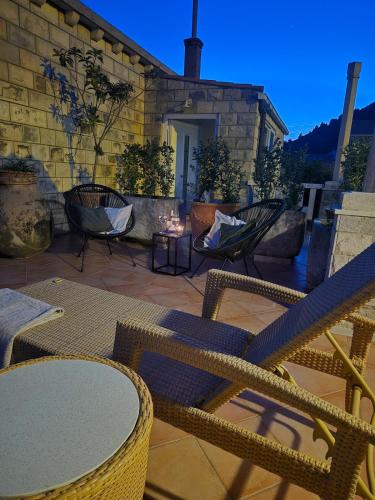 Summer Nest-Studio Apartment in Orasac