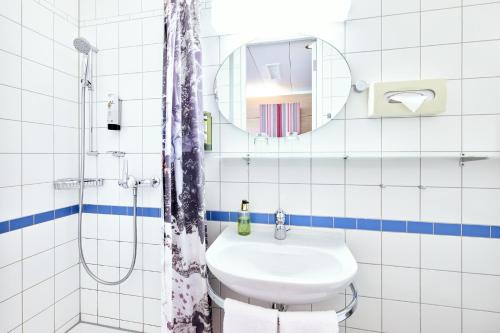 Steinenschanze Charming City & Garden Hotel - Tap to explore photos
