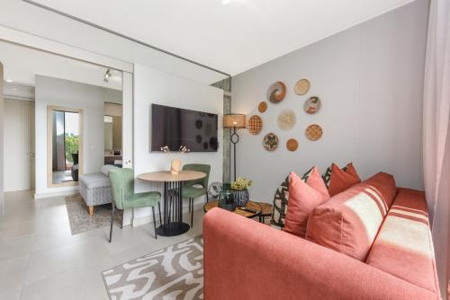 One Rosebank Apartments - image 4