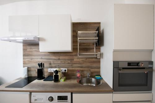 L'Arty - Très joli studio moderne place Valmy