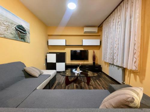 Apartment Dani - image 2