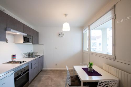 Le Nazareth -Charmant appartement Lyon Part-Dieu balcon garage, Lyon (photo 5)