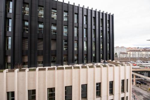 Le Cosmo - Premium apartment w/ terrace- Part Dieu