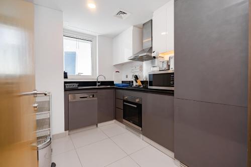 Escape24 - Studio DAMAC Maison Prive Business bay - image 10