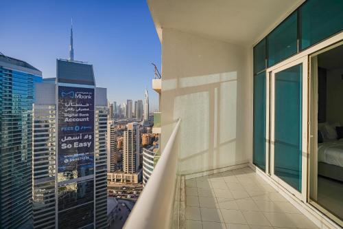 Escape24 - Studio DAMAC Maison Prive Business bay - image 12