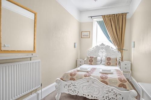 Summerlands Guest House - image 3